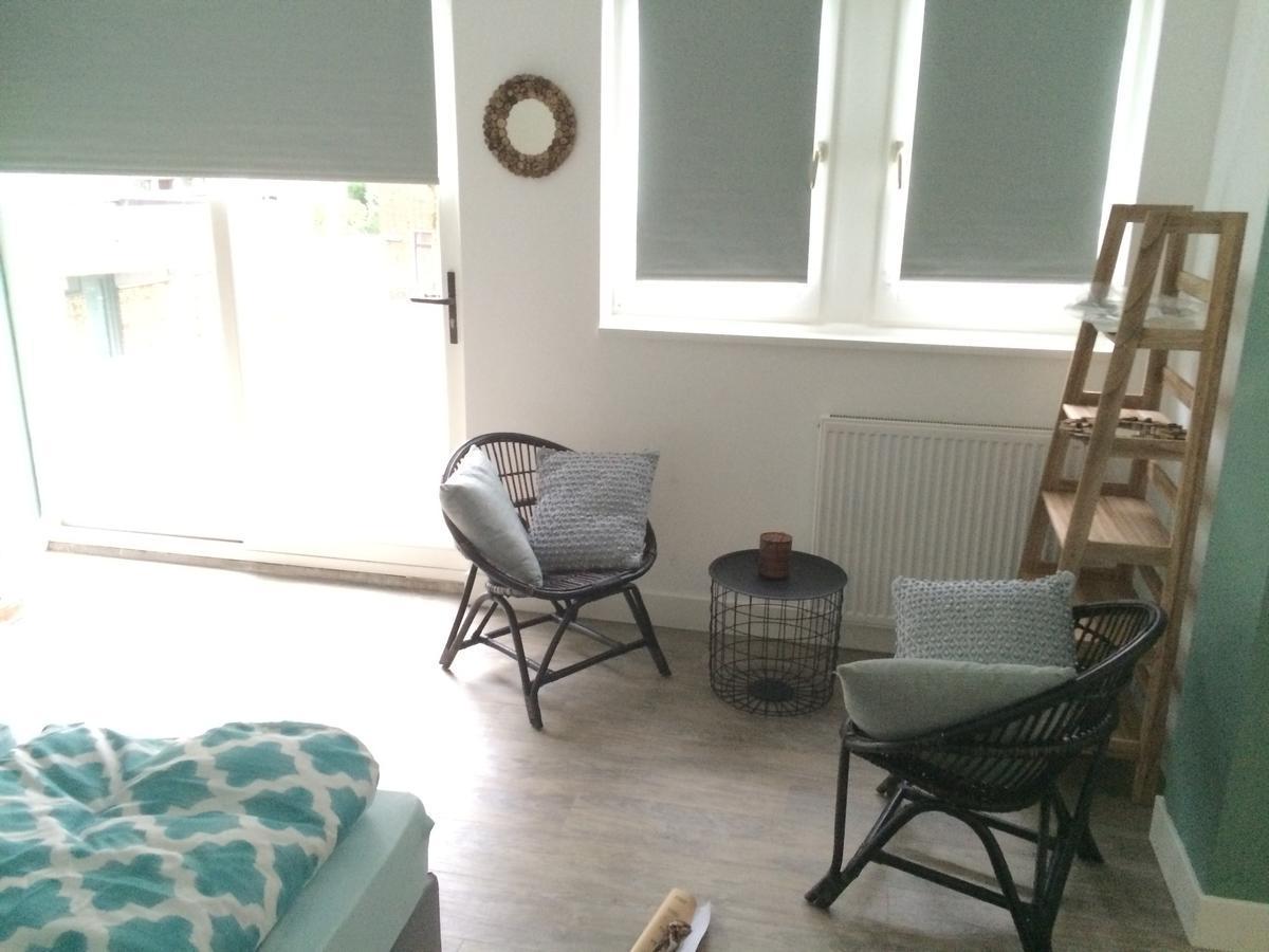 Apartment Hoornweg Роттердам Номер фото